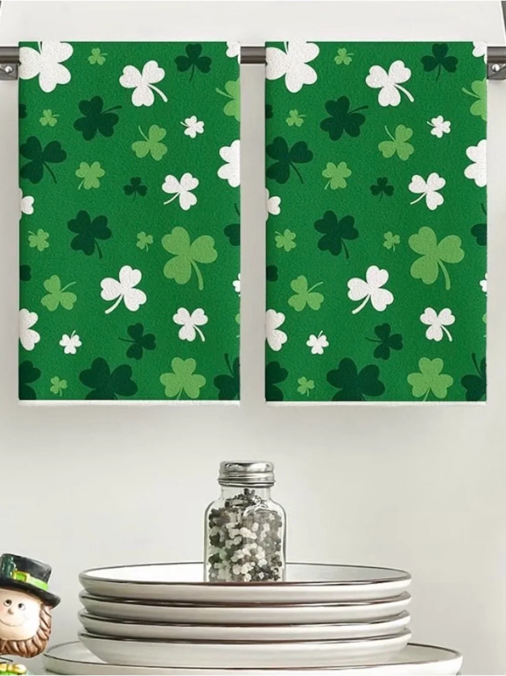 Green Clover Shamrock St. Patrick's Day Kitchen Towels Dish Hand Towels, 18x26